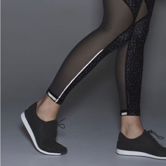 Lululemon running in the city 7/8 tight full on luxtreme size 4 - Picture 9 of 15